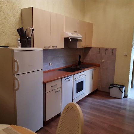 Apartment Margareta By El-Pi Tours Njivice Eksteriør billede