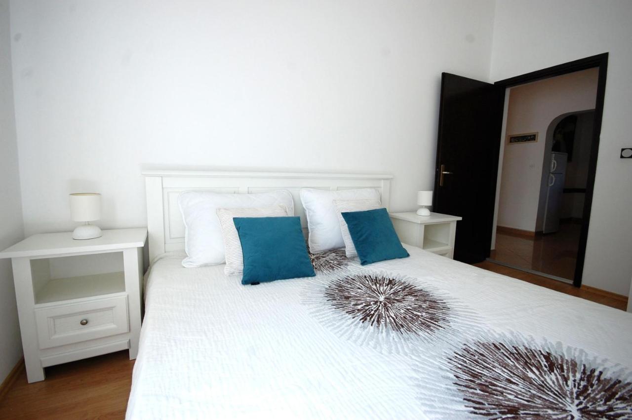 Apartment Margareta By El-Pi Tours Njivice Eksteriør billede